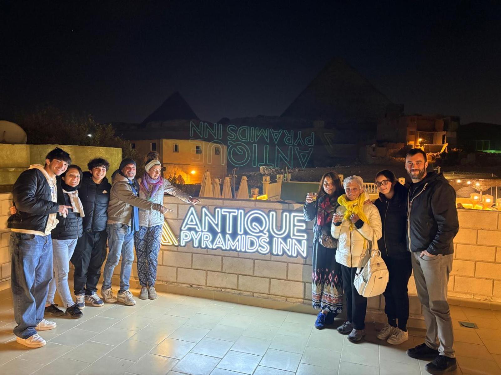 Antique Pyramids Inn Giza Bagian luar foto